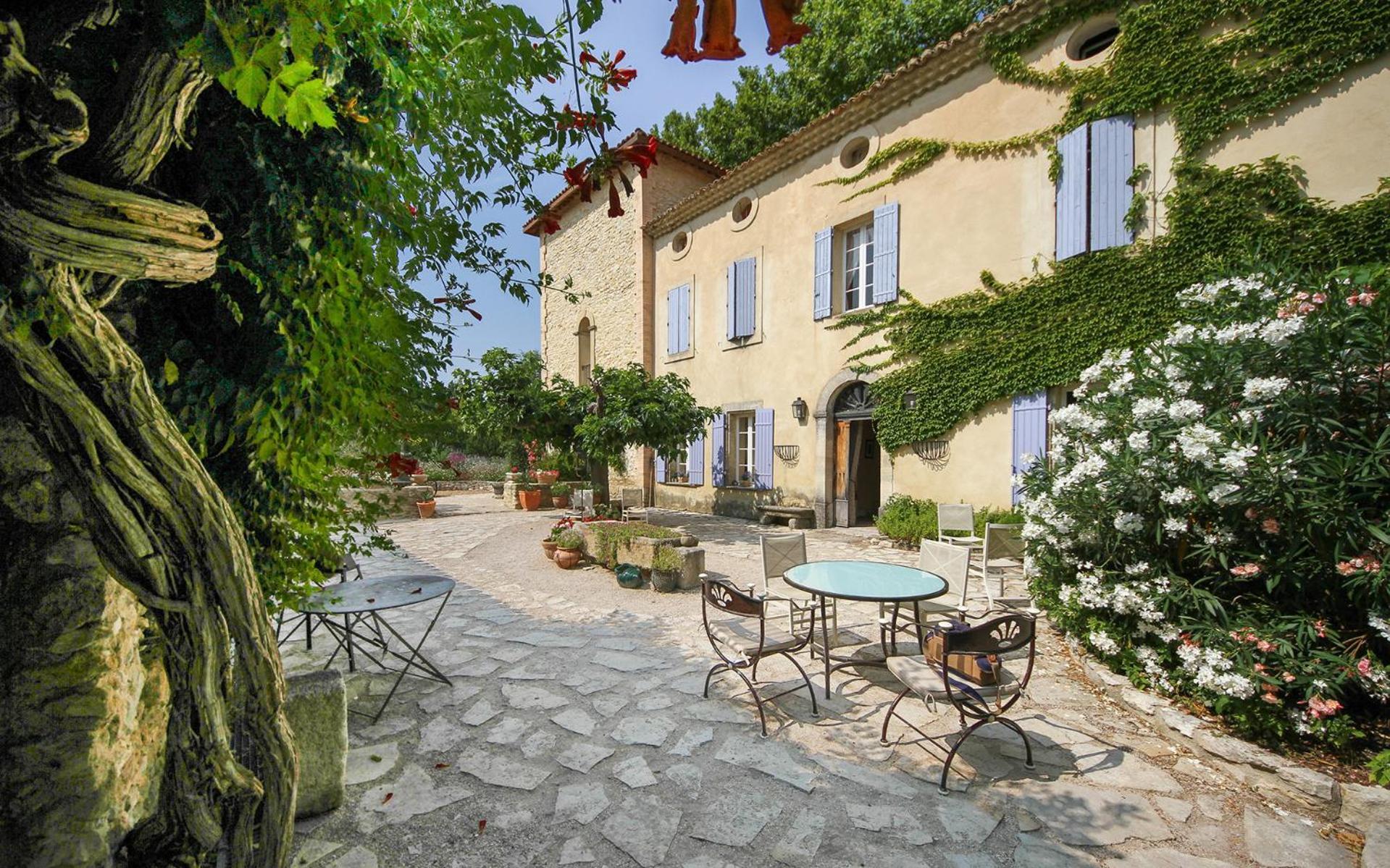 Les Carmes And Spa Le Thor Exterior foto