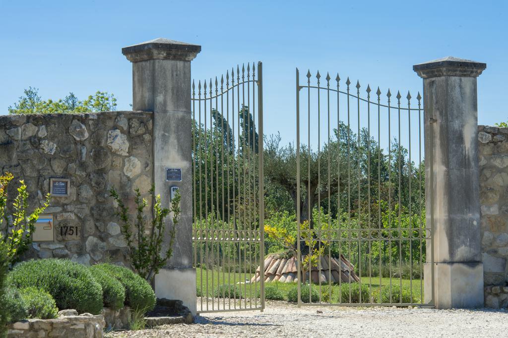 Les Carmes And Spa Le Thor Exterior foto